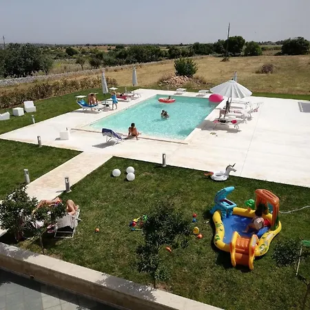 In Mit Privatem Pool Holiday home